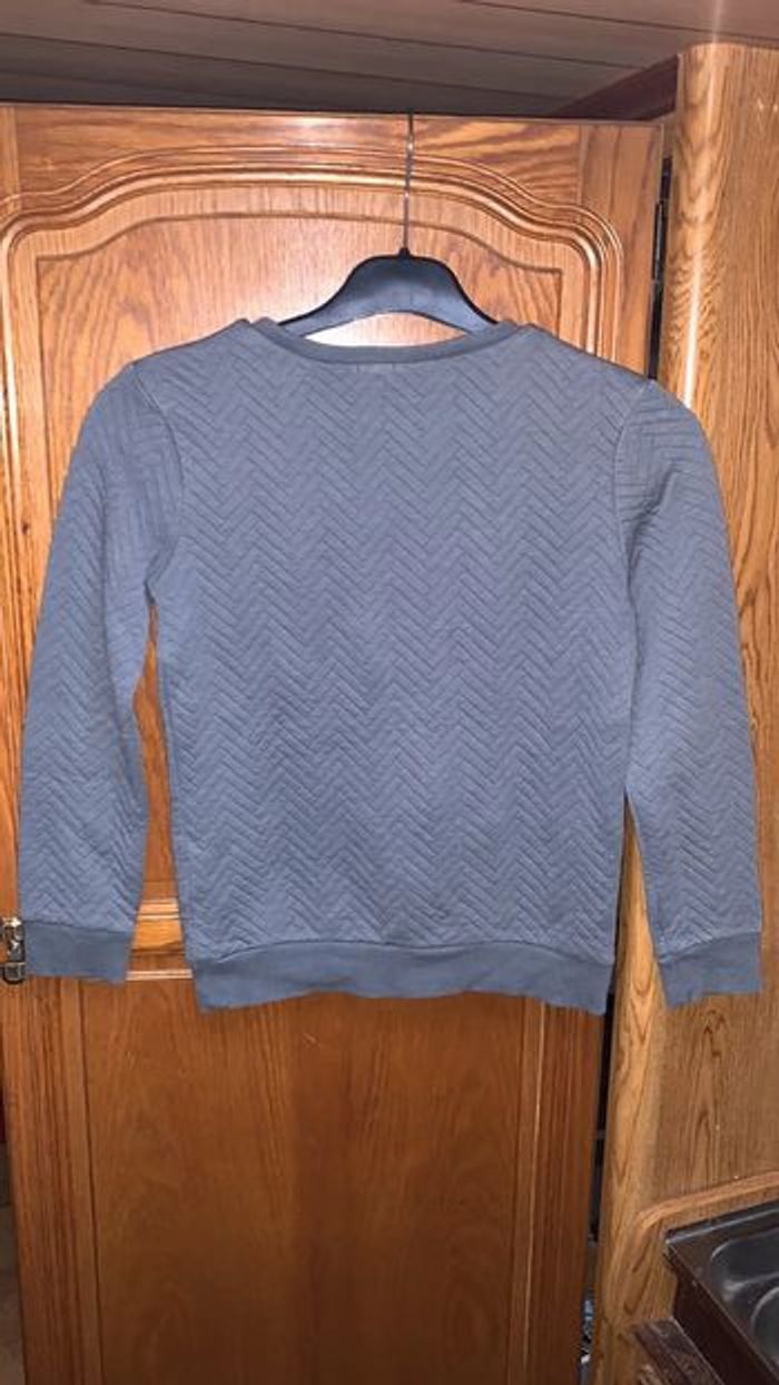 T shirt/pull fin manche longue 10 ans - photo numéro 3