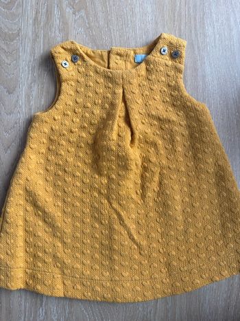 Robe - obaidi - 6 mois 