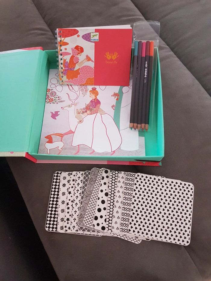 Coffret Frottage Les Robes De Louna - photo numéro 3