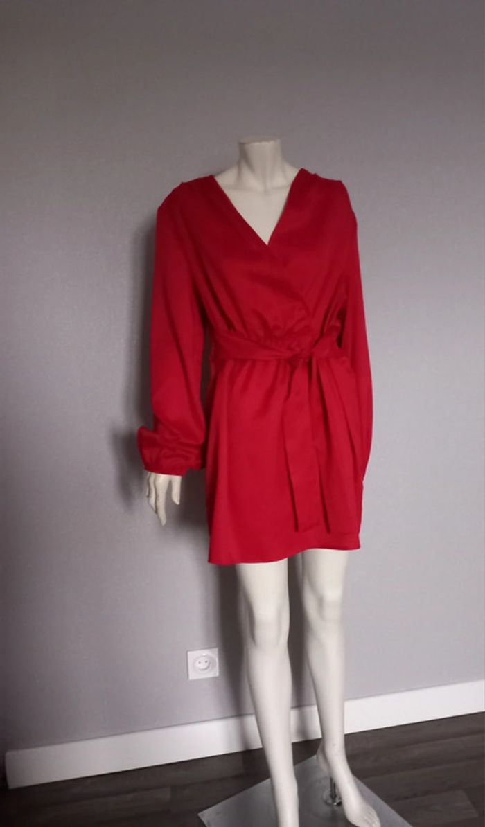 Belle robe chic neuve XXL. Couleur bordeaux. - photo numéro 2