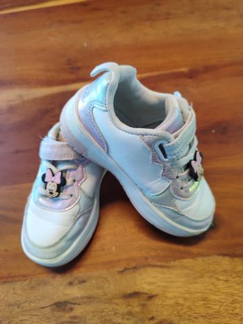 Chaussure Minnie basket