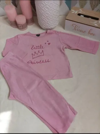 Pyjama en velours rose deux pièces Kiabi fille 24 mois