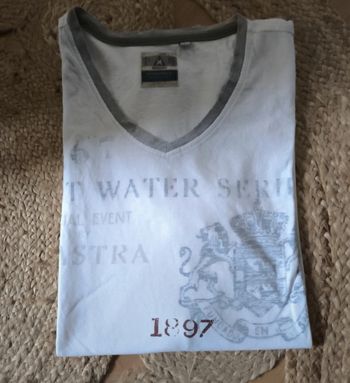 Tee shirt