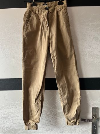 Pantalon beige taille 32