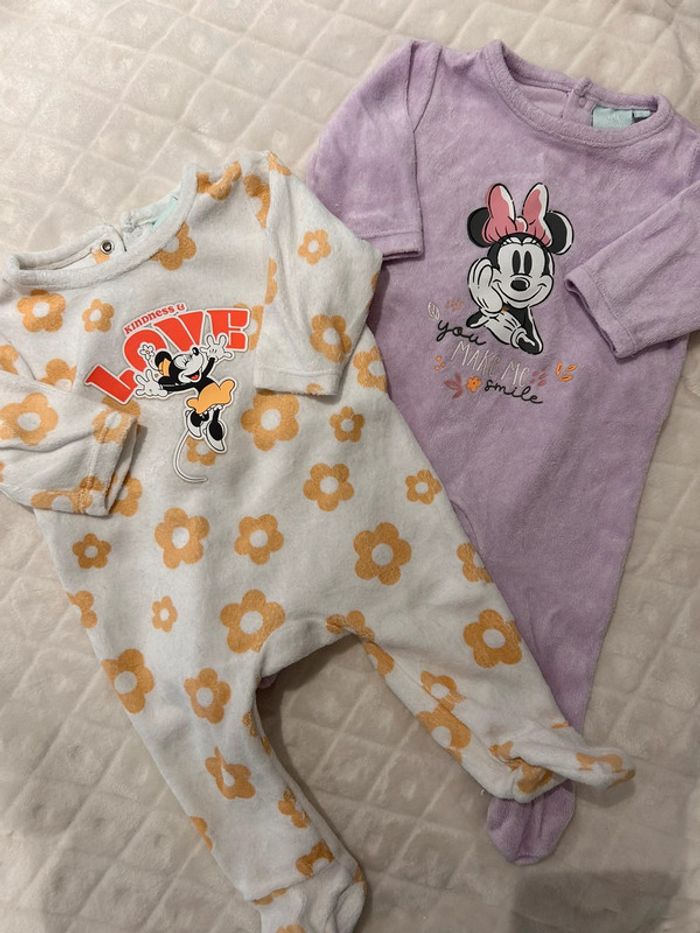 Lot de deux Pyjamas épais, taille 3 mois, Disney