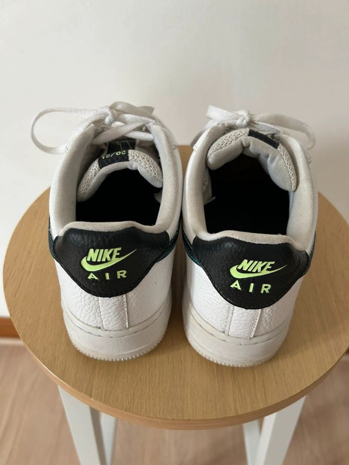 Nike Air Force 1 Low Lightning Bolt édition 20/21 – Taille 41 – Très bon état - photo numéro 9