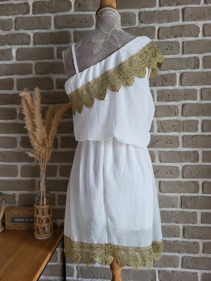 Robe fluide blanche à dentelle dorée comme neuve - Made in Italy - idéale pour cérémonie - photo numéro 8