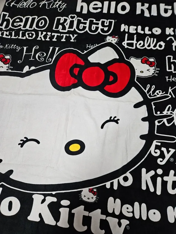 Mega serviette de plage hello kitty 100% coton - photo numéro 2