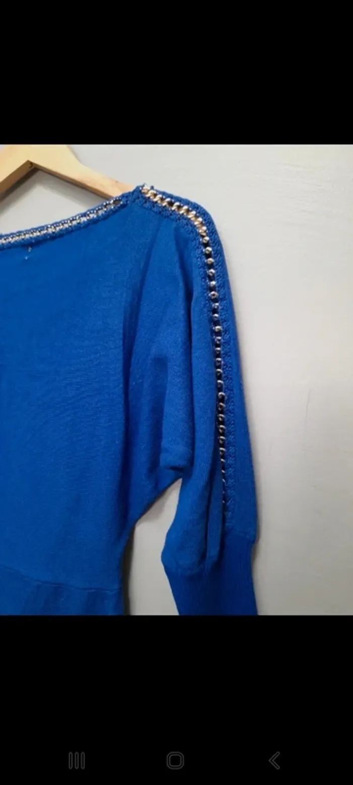 Robe pull avec ornement - photo numéro 7