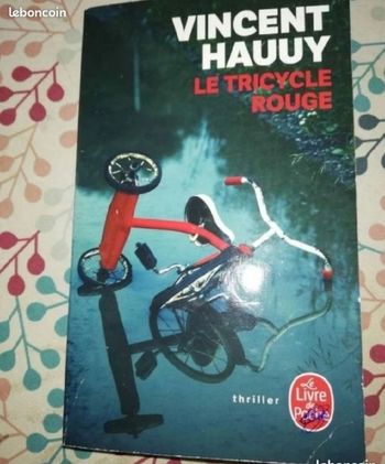 Le tricycle rouge