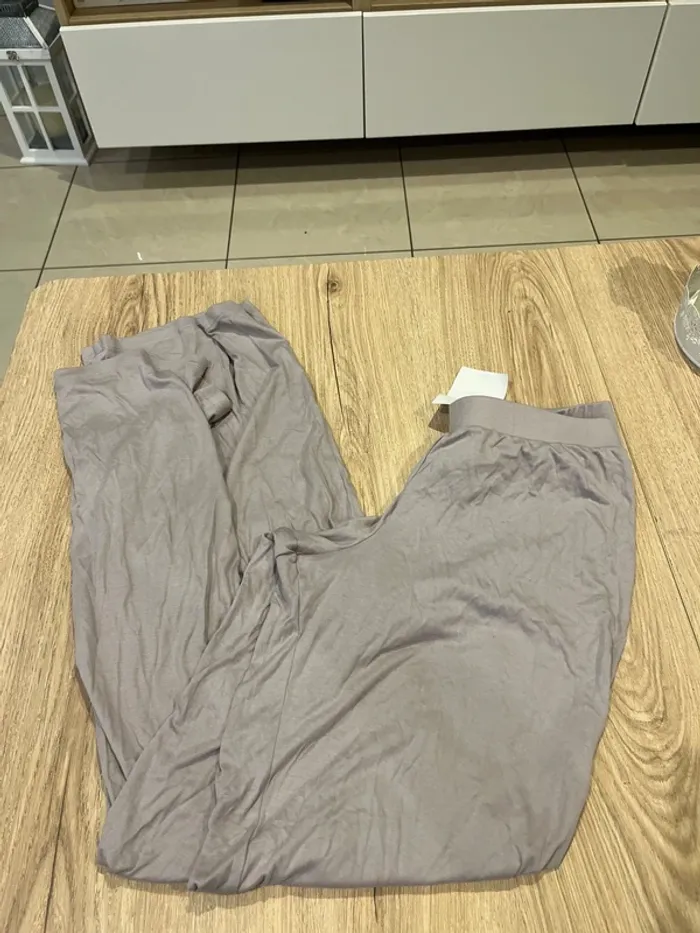 Pantalon de pyjama femme Hanro taille 36/38 neuf avec étiquette