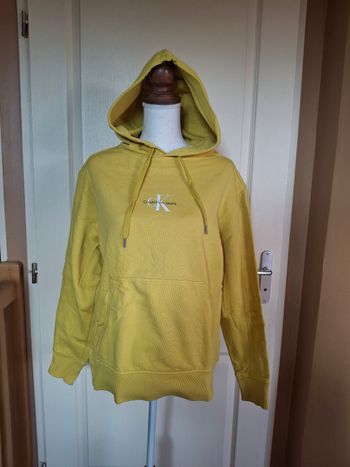Sweat jaune calvin Klein M
