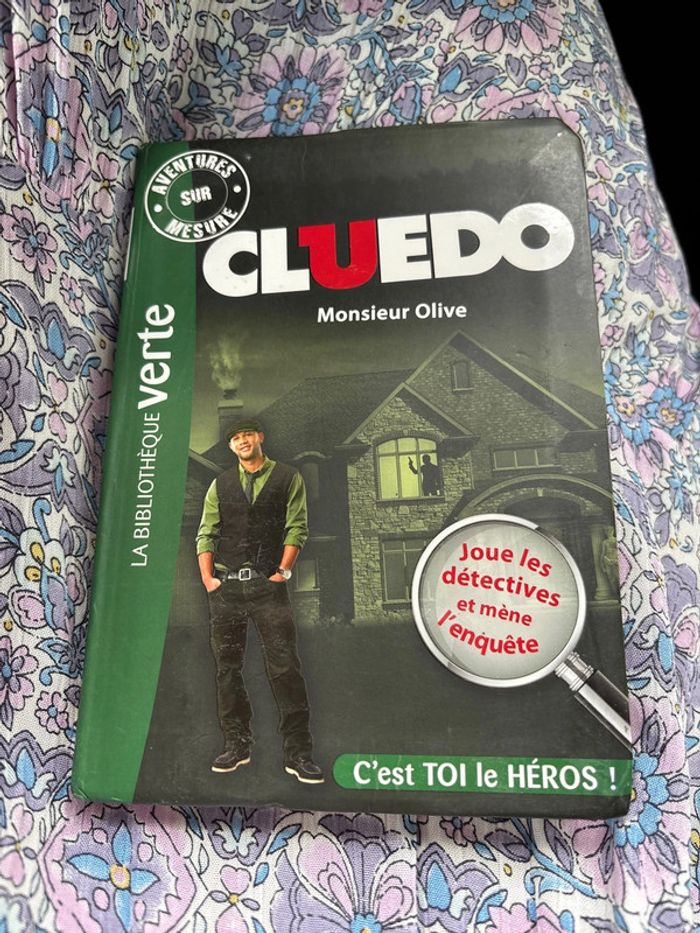 Livre enfant Cluedo Monsieur olive