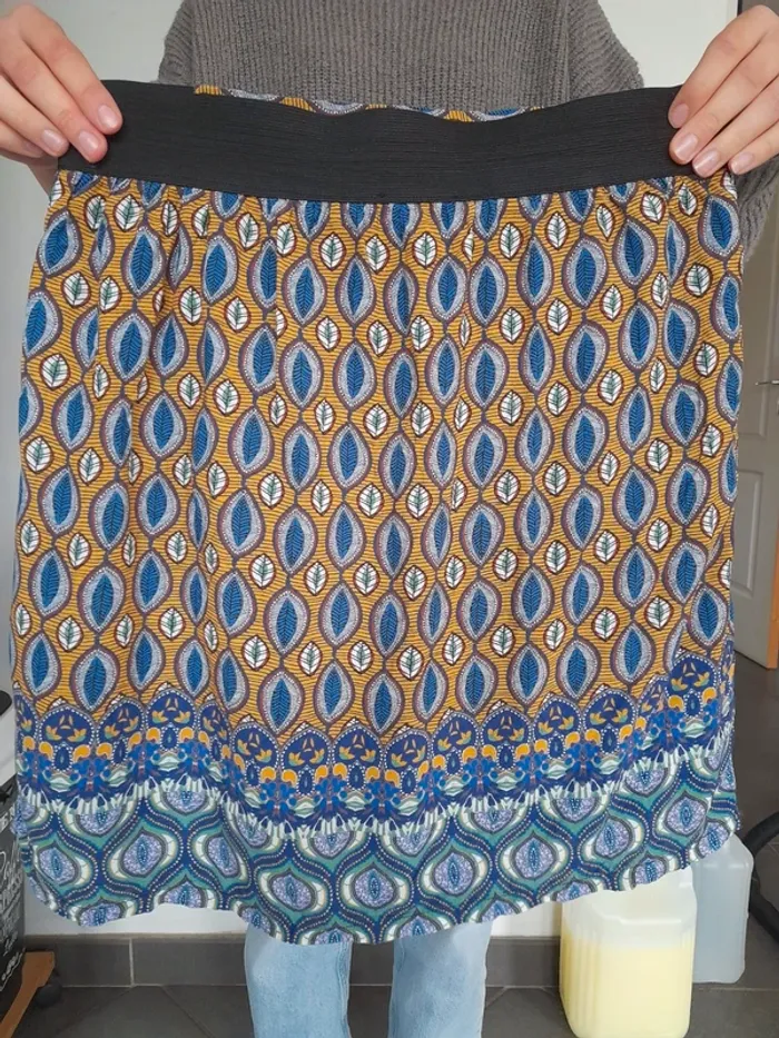 Jupe courte taille 38 - photo numéro 2