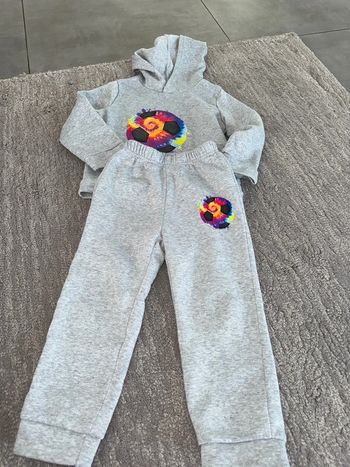 Ensemble jogging garçons taille 100