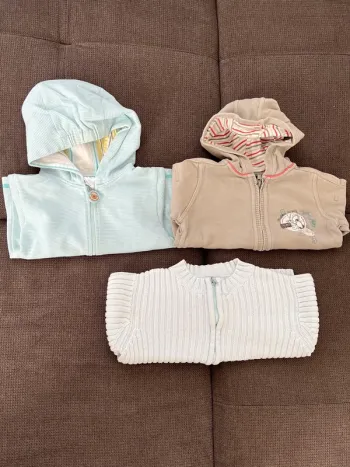 Lot de gilet garçon 23 mois