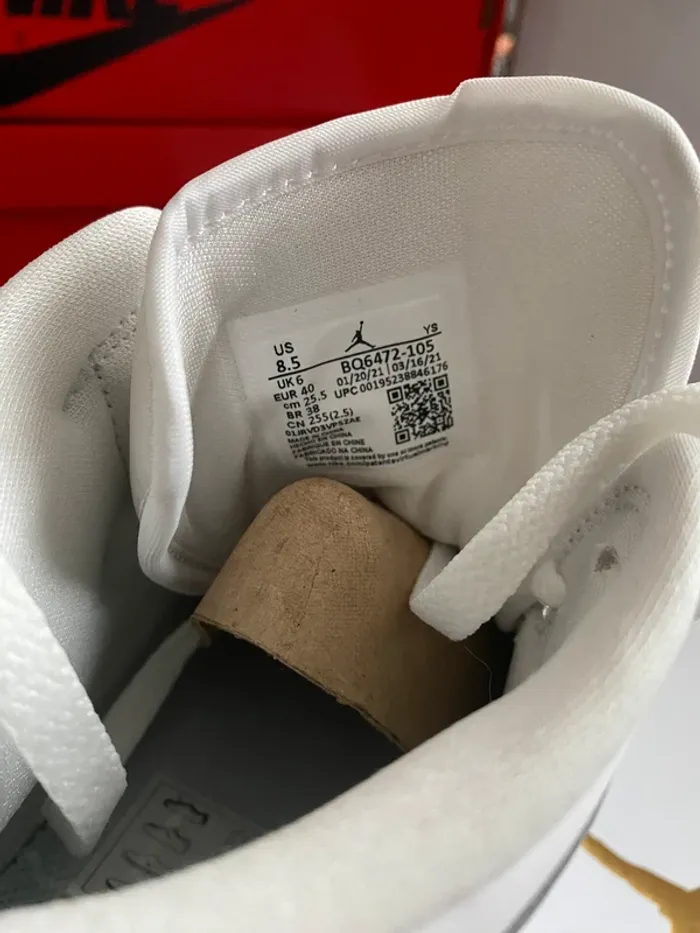 Jordan 1 mid wmns wolf grey - photo numéro 15