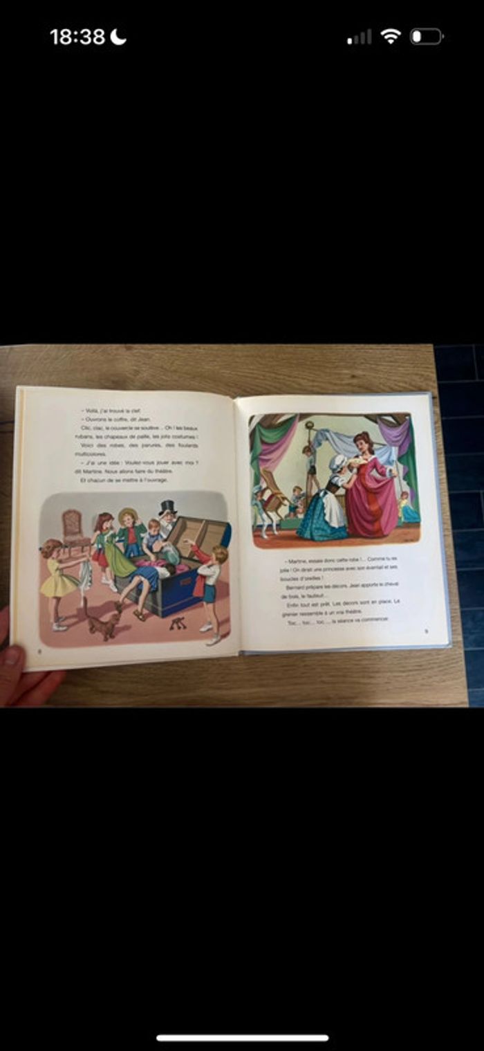 Livre Vintage Martine fait du théâtre pour Enfants - photo numéro 6