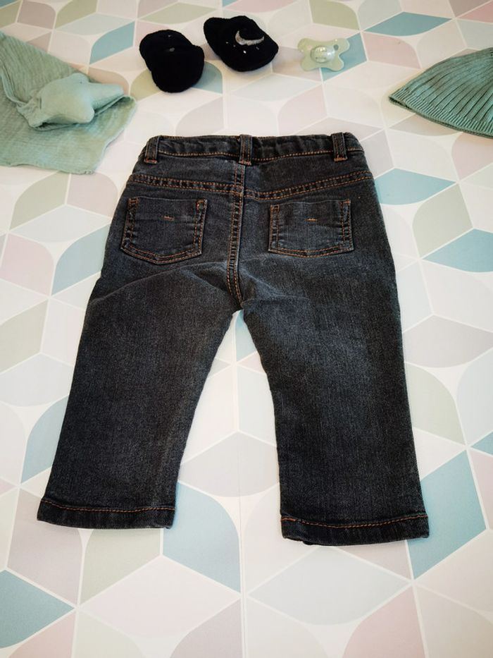 D1392 - jeans garçon 12 mois - photo numéro 2
