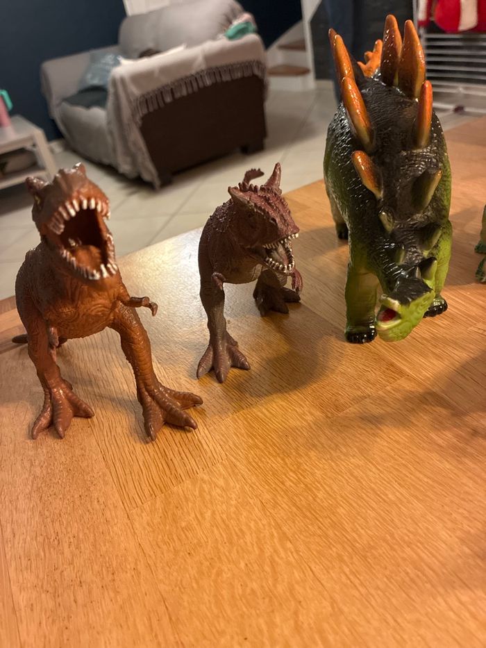 Lot de 10 figurines dinosaures neuves - photo numéro 2