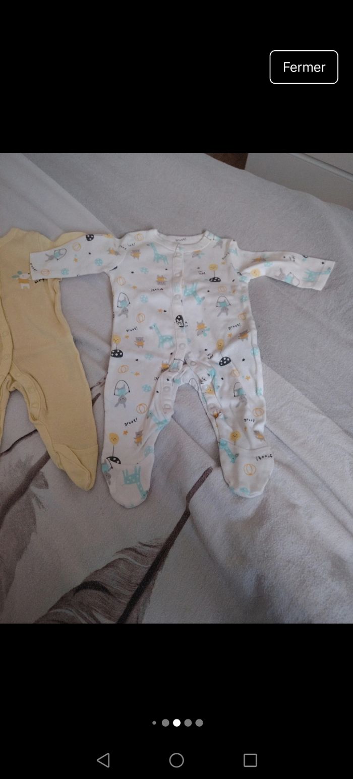 Lot de 2 pyjamas bébé en coton, taille 1 mois, état neuf. - photo numéro 4