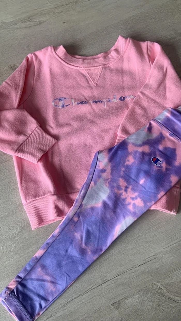 Ensemble Champion fille 24 mois