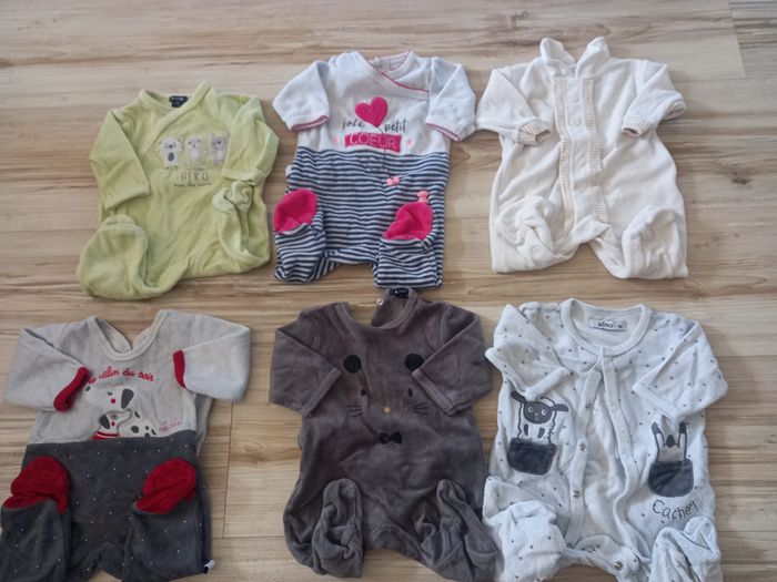 Lot 9 pyjamas 1M