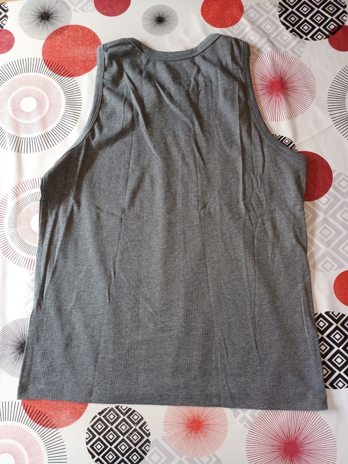 Débardeurs t-shirts sans manche 👨 taille L - photo numéro 4