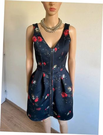 Robe noire et imprimée sans manches Naf Naf taille 36 TBE