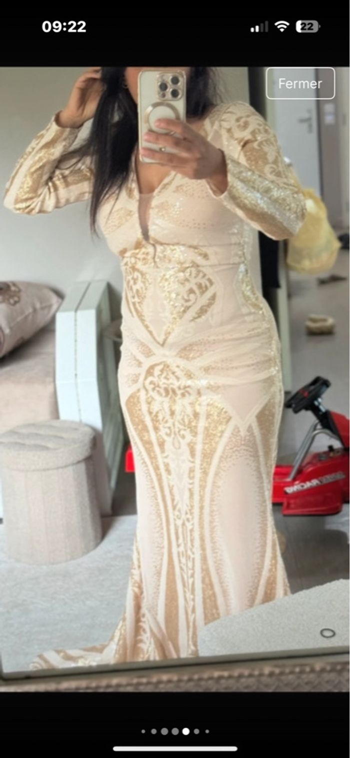 Magnifique robe de soirée doré et beige - photo numéro 2