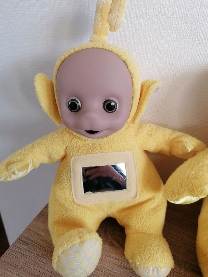 2 peluches teletubbies jaune laa laa - photo numéro 2