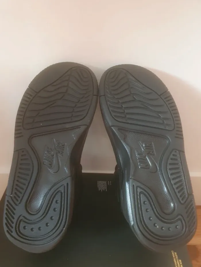 Nike Jordan Max "full black"(38.5) - photo numéro 10