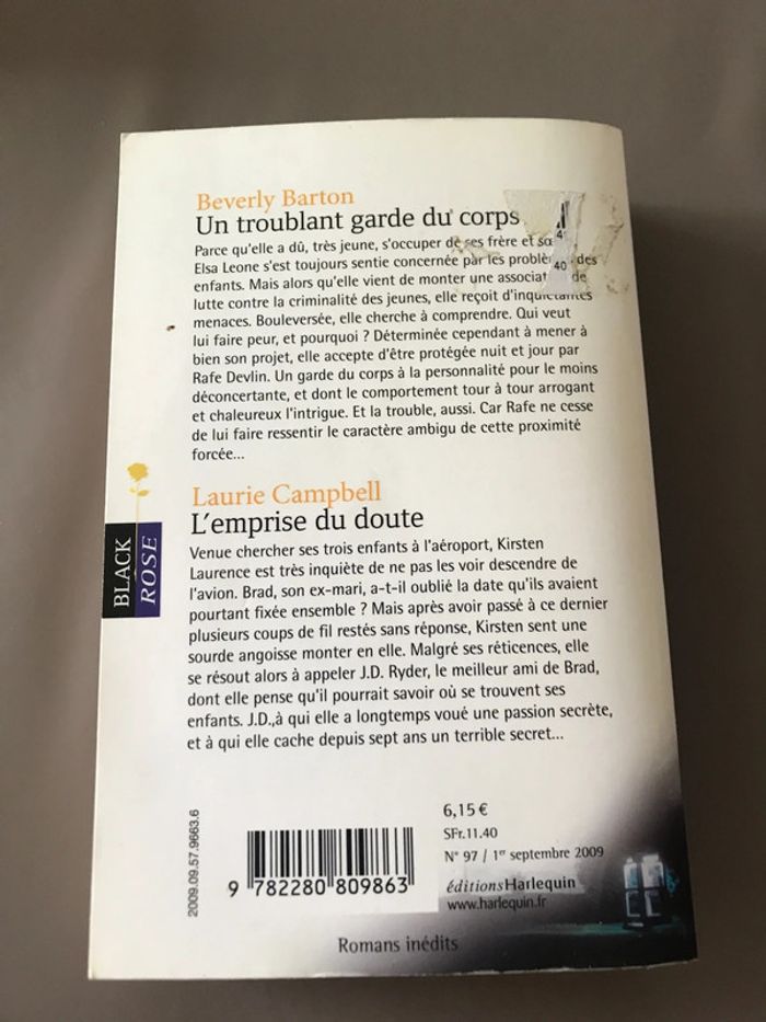 Livre collection Harlequîn 2 histoires - photo numéro 2