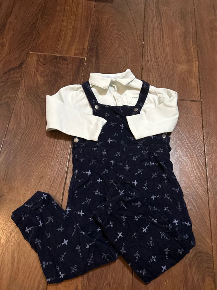 Salopette en velours et son pull assorti Avions de chez Absorba 3 ans