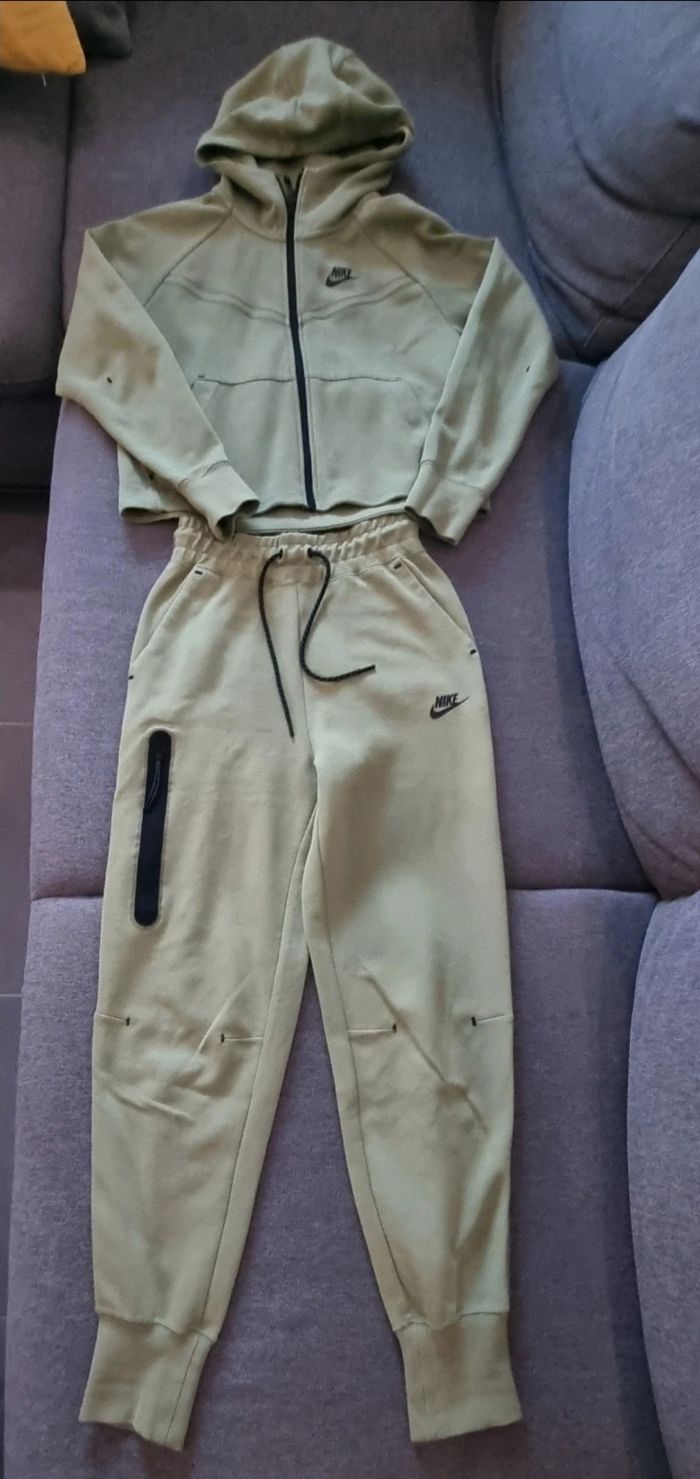 Ensemble nike tech femme