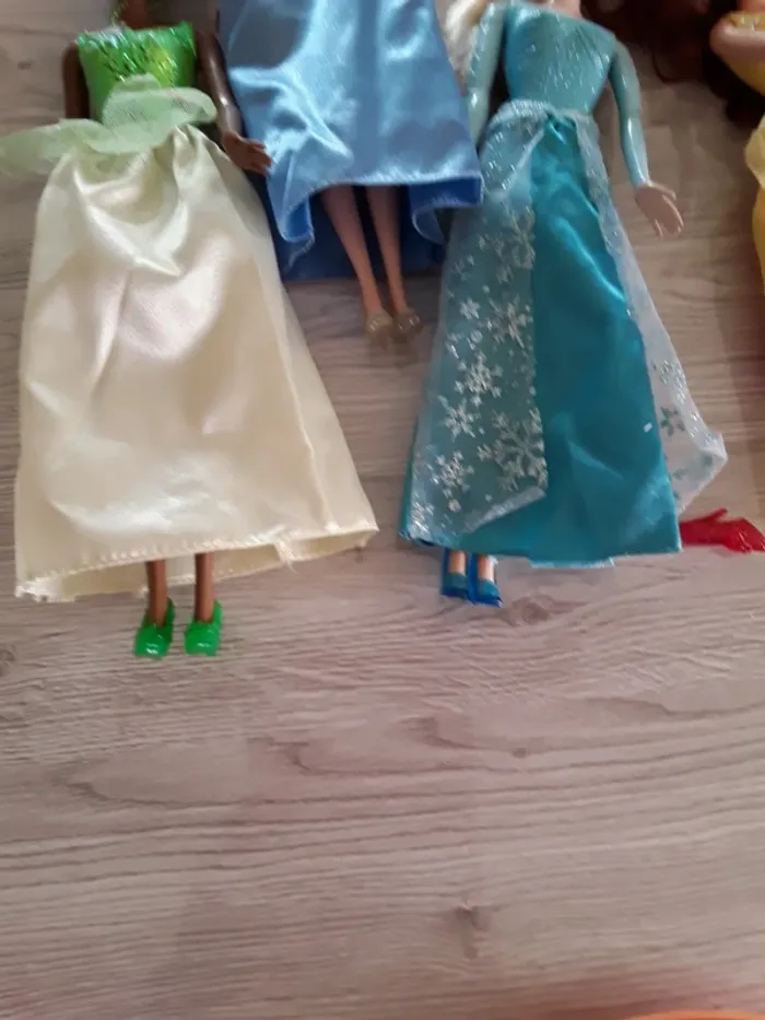 Lot poupées princesses Disney - photo numéro 5