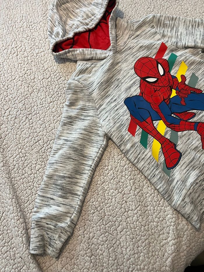 Pull Spiderman - photo numéro 4