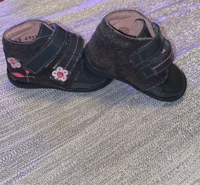 Chaussure bébé - photo numéro 2