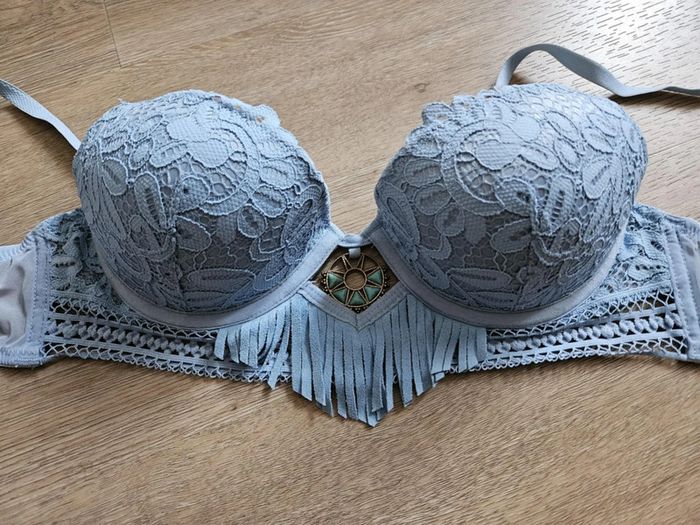 soutien gorge - photo numéro 2