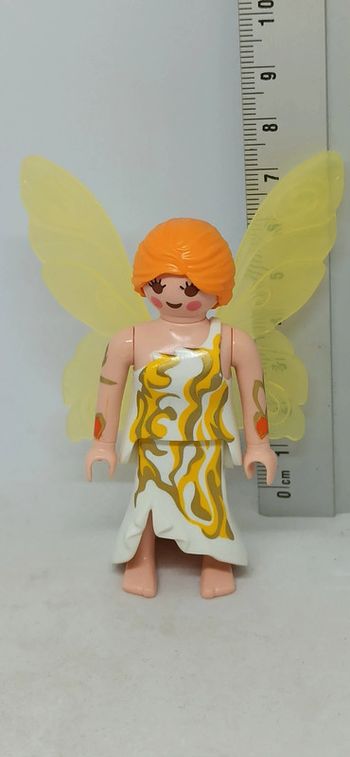 Femme fée robe jaune et blanche playmobil