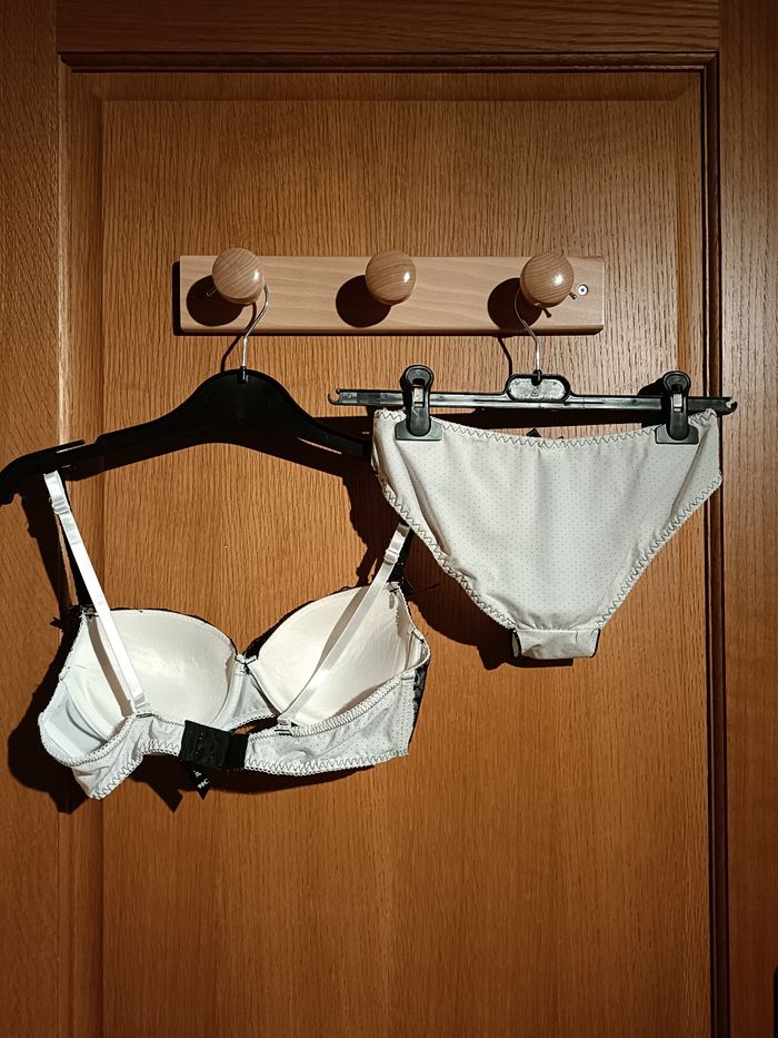 Ensemble de lingerie - photo numéro 2