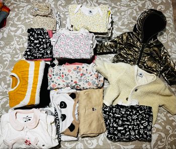 Lot Vêtement Fille 6-9 mois 