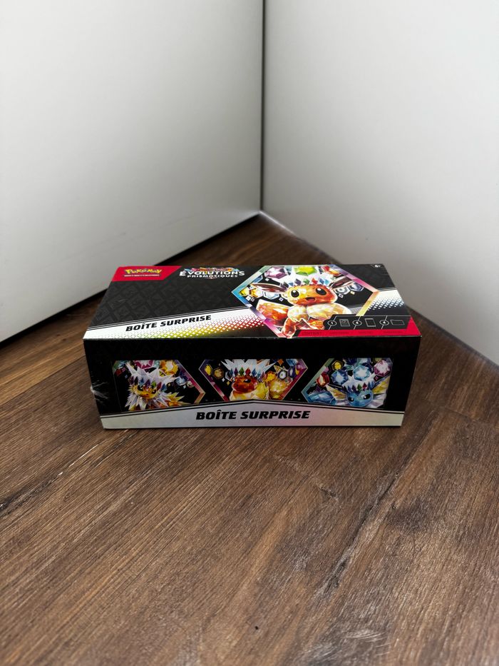 Boîte surprise Pokémon Évolution Prismatique EV8.5 - photo numéro 3