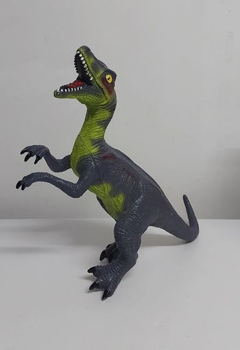 Dinosaure velociraptor géant / giant velociraptor dinosaur