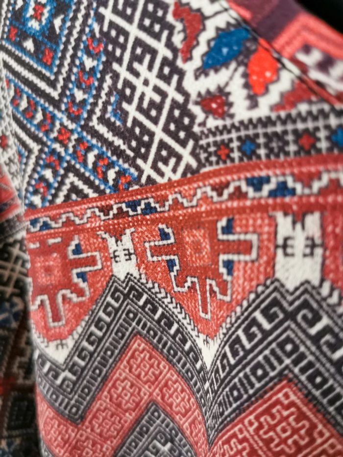 T-shirt motifs géométriques - photo numéro 3