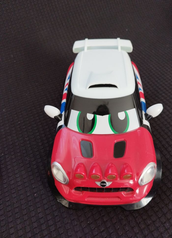 Voiture télécommandée jouet rouge blanc – Modèle Mini - photo numéro 2