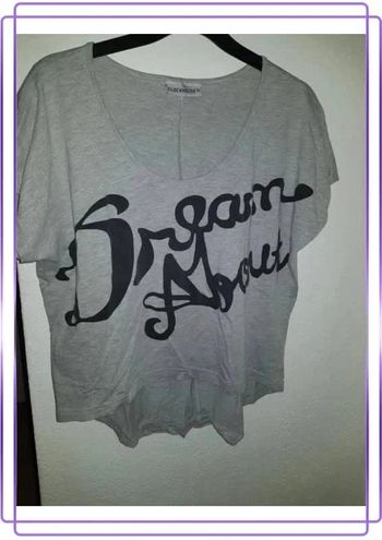 T-shirt asymétrique en très bon état