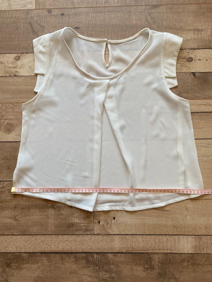 Top blanc court et léger - photo numéro 10