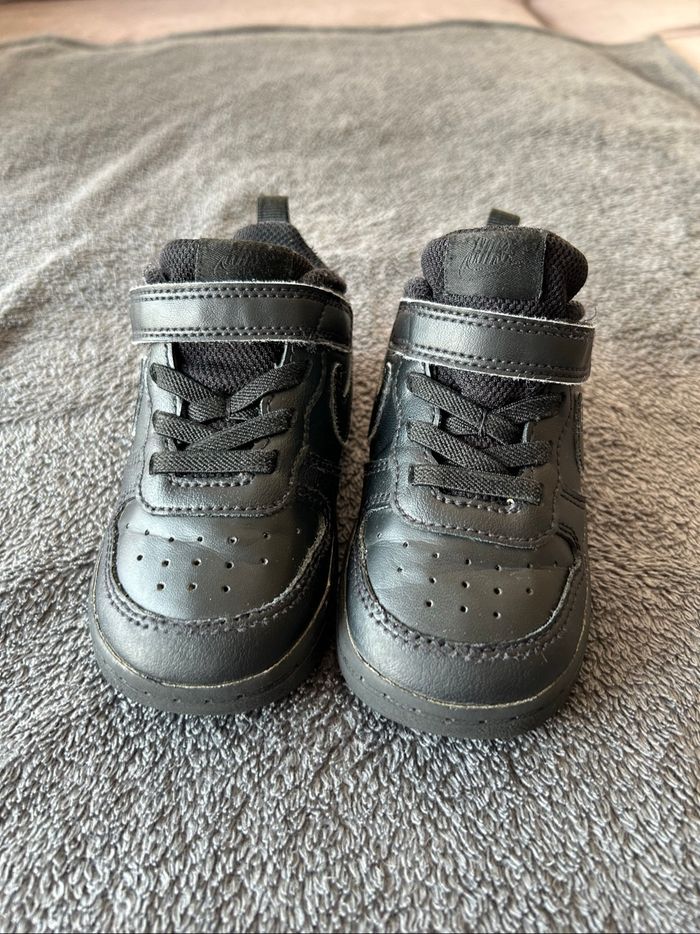 Baskets noir Nike - photo numéro 4