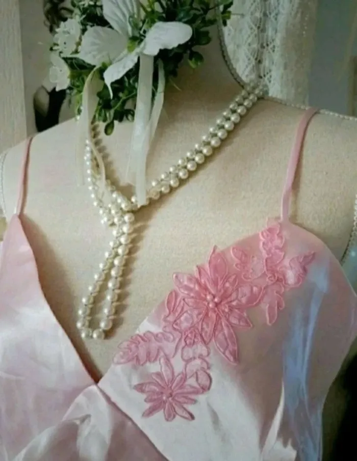 Haut satiné rose tendre Taille 44 Neuf - photo numéro 2